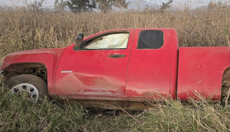 Aparatoso accidente de camioneta en Zamora