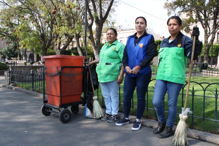 Ser barrendera en una ciudad considerada la más limpia es motivo de orgullo: Angélica Moreno 