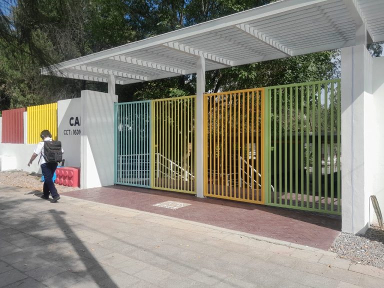 Más de un millón de alumnos y más de 72 mil profesores a vacaciones