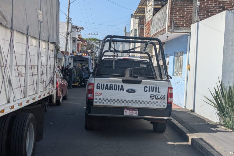 Delincuentes irrumpen en una vivienda y balean a un hombre, en la colonia México de Uruapan 