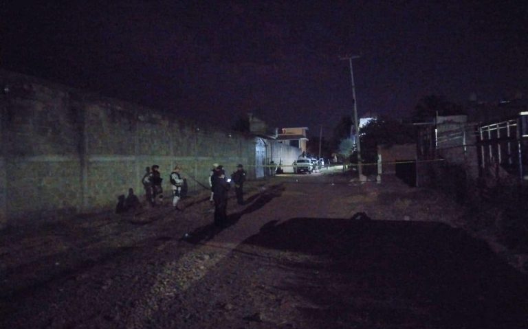 Masculino herido al ser baleado, en la colonia San Isidro, de Uruapan