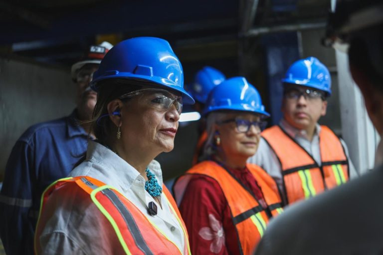 Fabiola Alanís destaca a Los Reyes como motor agrícola de Michoacán y reconoce el papel de las mujeres del campo