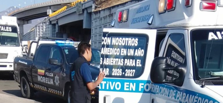 Adulto mayor muere en la ambulancia que los canalizaba a un hospital de Ciudad Salud