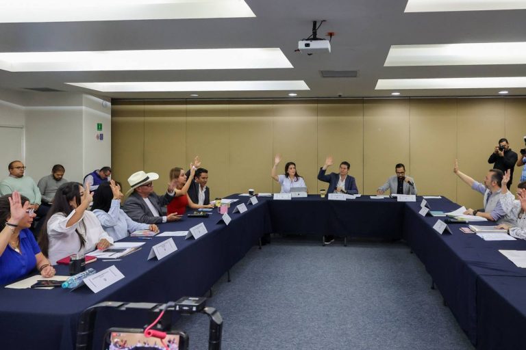 Ayuntamiento aprueba Convocatoria a la Presea Generalísimo Morelos 2026