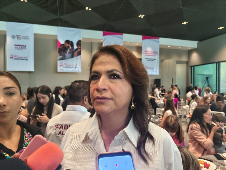 Fabiola Alanís descarta dejar su cargo para buscar la gubernatura de Michoacán