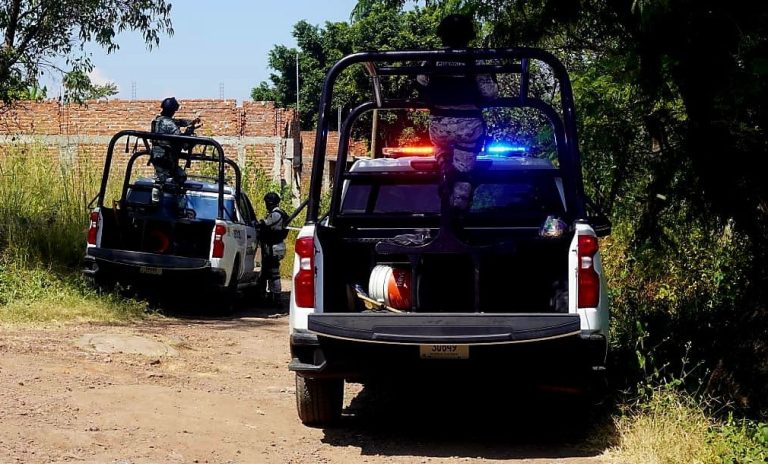 Hallan cuerpo calcinado y semienterrado en Jacona