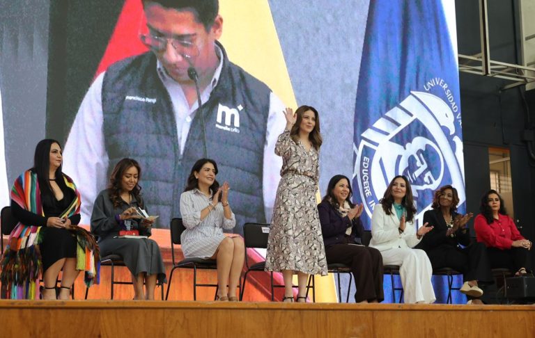 Presidenta honoraria del DIF Morelia participó en el Encuentro Internacional de Mujeres “No tengas miedo a brillar”