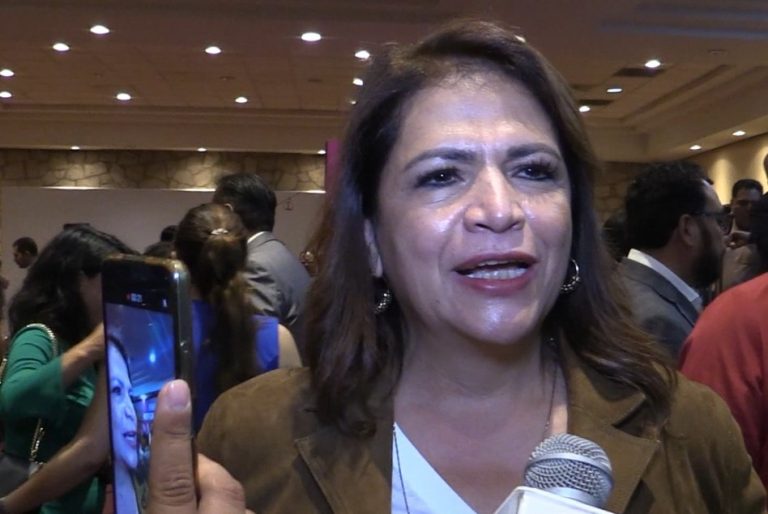 Evita emitir opinión Fabiola Alanís sobre “espaldarazo” del diputado Baltazar Gaona a funcionaria rumbo a la gubernatura del estado