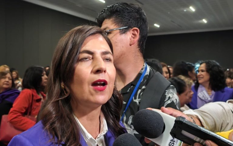 Reconoce SEE desplazamiento en comunidad de Apatzingán; matrícula escolar cae de 150 a 30 alumnos