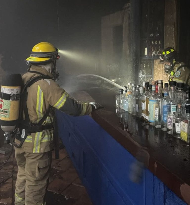 Se registra incendio en el bar Watson en el centro de Morelia