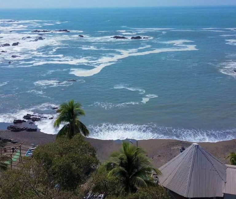 Exhortan a tomar precauciones ante presencia de Mar de Fondo en Lázaro Cárdenas
