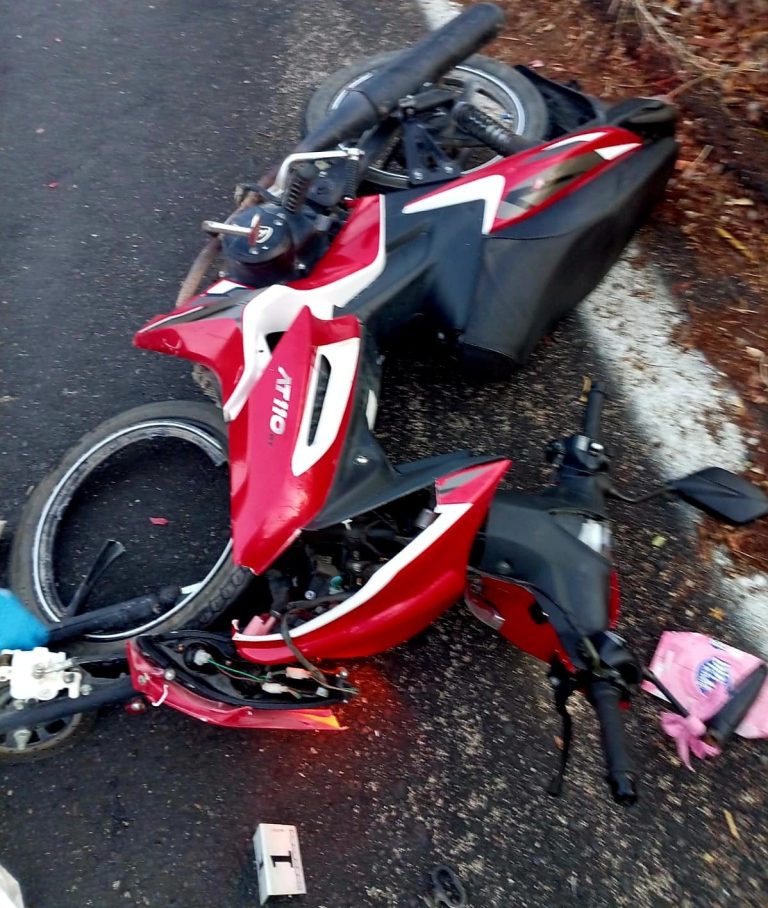 Motociclista muere tras aparatoso choque contra un automóvil, en Aquila