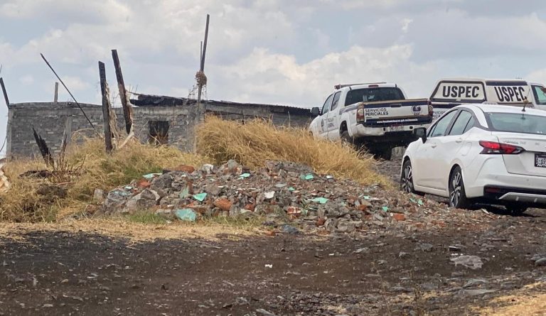 Hallan cadáver de mujer semienterrado en domicilio de la colonia Ampliación Leandro Valle, en Morelia