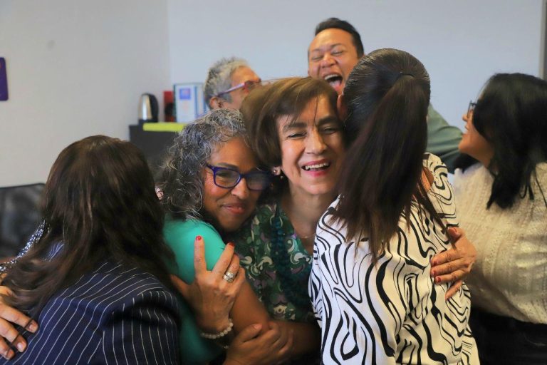 Reconoce Paola Delgadillo a adultos mayores