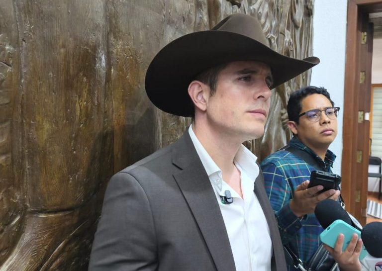 Niega Movimiento del Sombrero sumarse al PRI; marca distancia rumbo a 2027