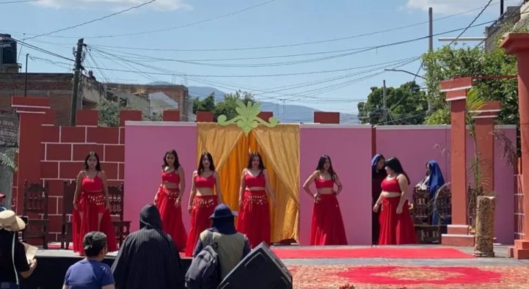 Con poca afluencia el viacrucis de la colonia Juárez