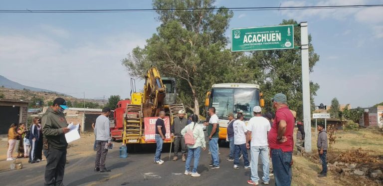 Consejo Indígena toma cinco carreteras y geotermoeléctrica en Los Azufres