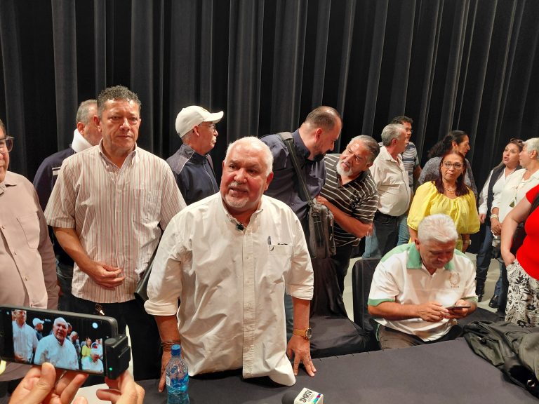 Colectivo feminista llama a líder del SUEUM a parar lenguaje violento y misógino contra rectora