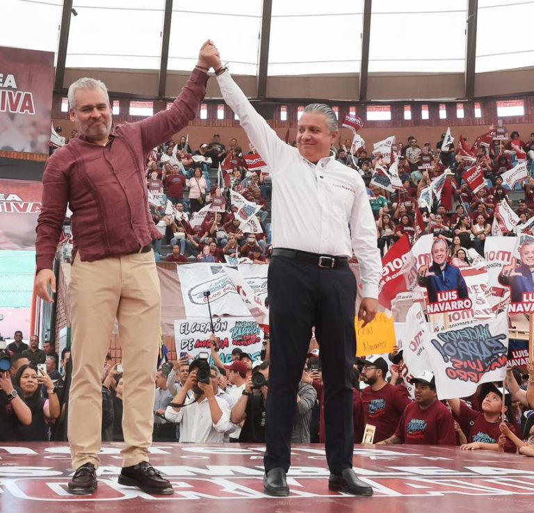 Perfila Morena a Luis Navarro para buscar la Alcaldía de Morelia