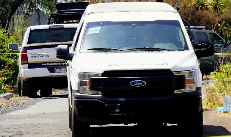 Hallan a hombre sin vida con impactos de arma de fuego en Ario de Rosales