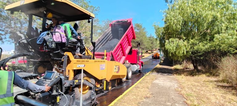 Ayuntamiento rehabilita vialidad del Sur de Morelia