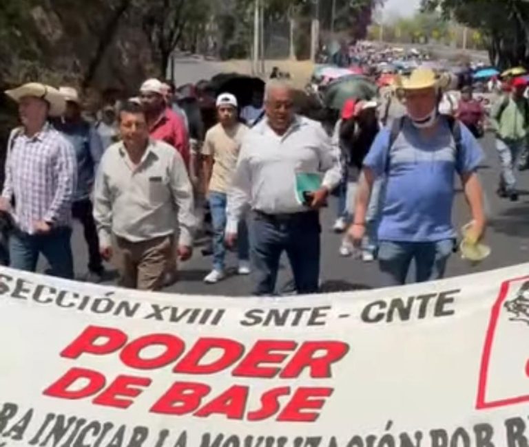 Inician centistas del ala Poder de Base marcha en exigencia de cumplimiento a pliego petitorio