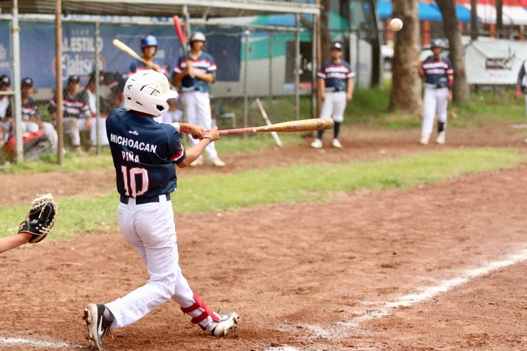 Realizarán clase gratuita de béisbol y sóftbol