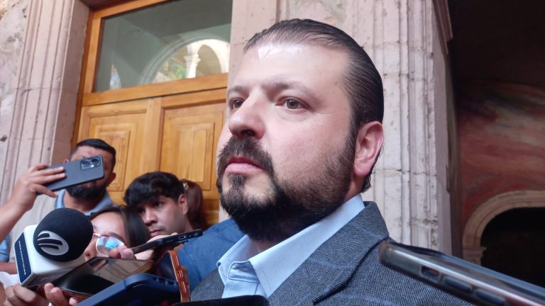 Empresas afectadas por robo de normalistas prefieren hacer valer seguros que denunciar, señala secretario de Gobierno