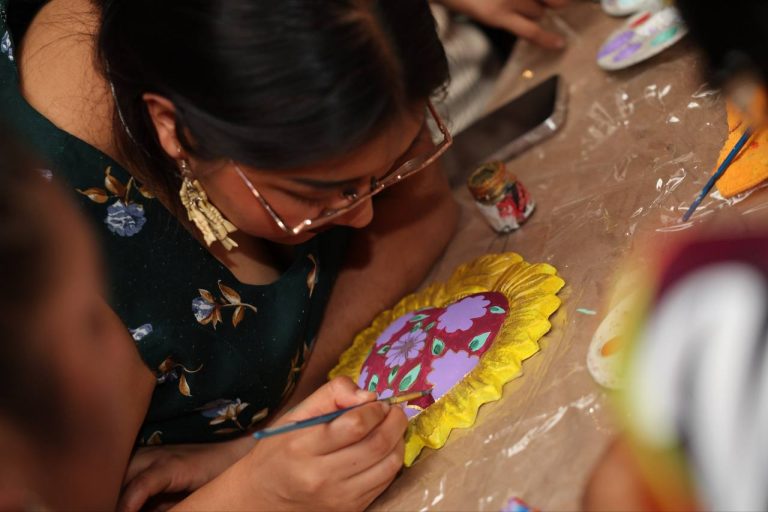 Tradición y arte llenan el Palacio Municipal en temporada de Semana Santa