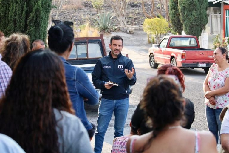 Ayuntamiento ofrece mesa técnica para regulación de predios en colonia Pablo González