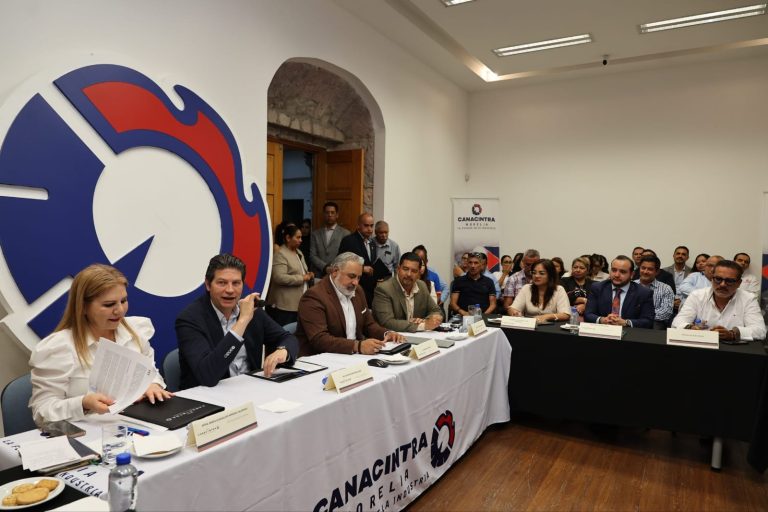 Alcalde e IP impulsan generación de empleos