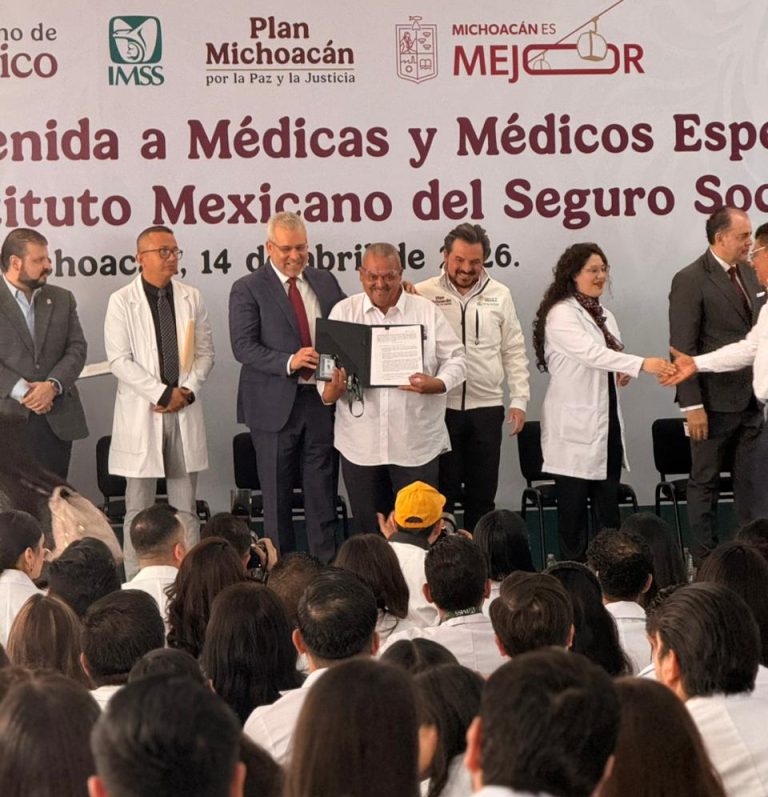 Llegan 407 nuevos médicos a hospitales del IMSS en Michoacán