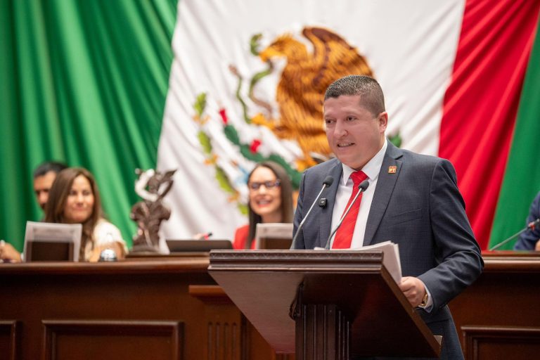 Vicente Gómez presenta iniciativa para garantizar el trabajo a personas con discapacidad adquirida