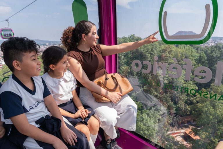 Niñas y niños no pagarán en el teleférico de Uruapan el 30 de abril