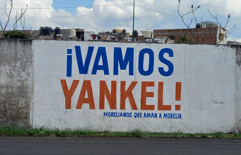 Se deslinda Yankel Benitez de bardas con su nombre en distintos puntos de Morelia