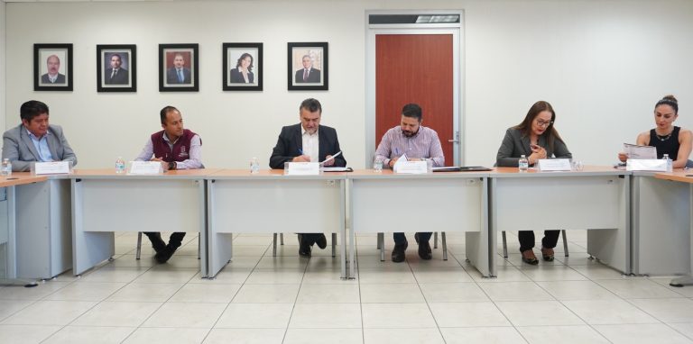 Firman convenios de Colaboración CEDH y UNIVIM