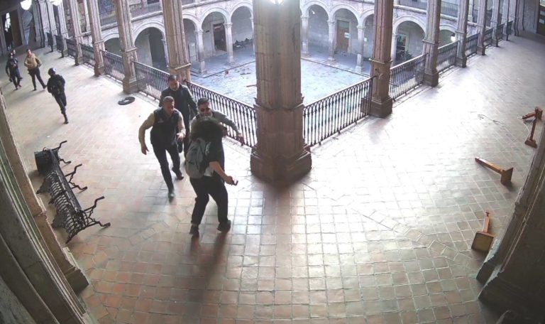 Vincularían a ex director de la SSP por delitos de abuso de autoridad, intimidación y robo calificado grave