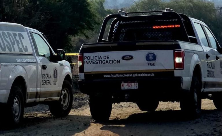 Hallan a hombre muerto y semienterrado en fosa clandestina ubicada en Chucándiro