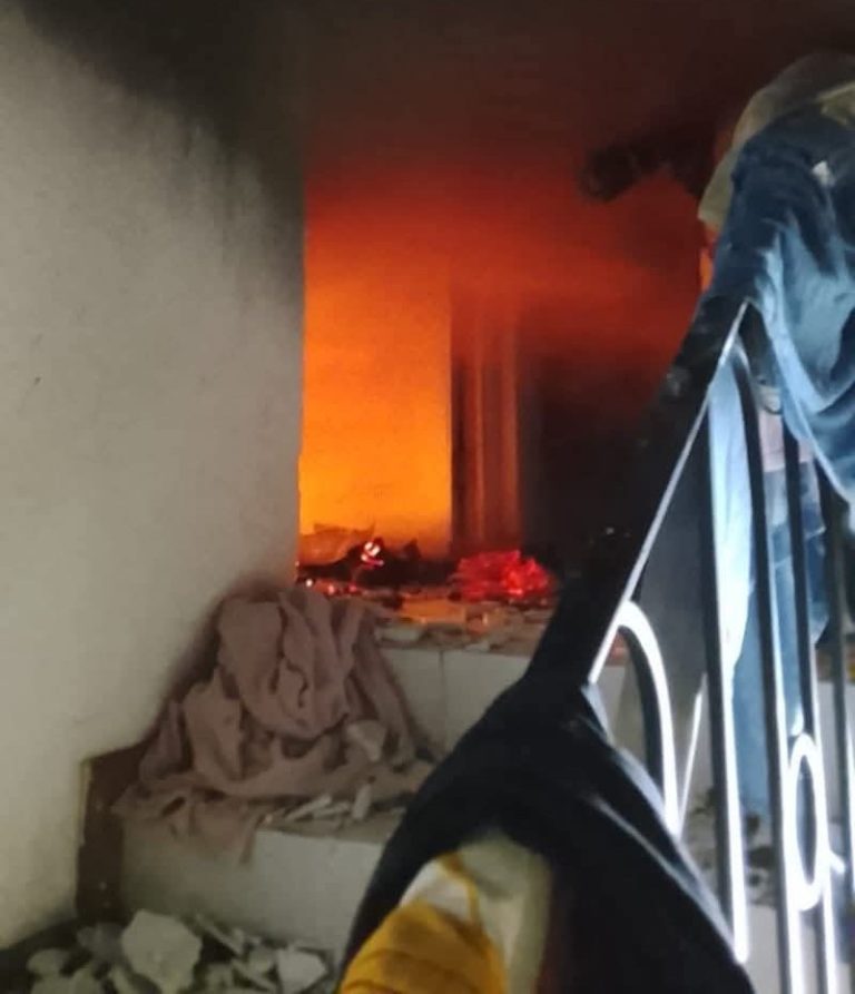 Se registra incendio de domicilio en la colonia Rinconada del Valle, en Morelia