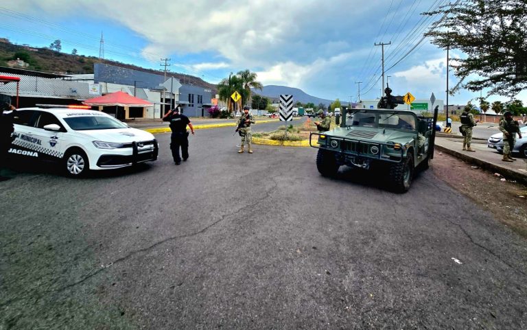 Delincuentes matan a tripulante de camioneta, en La Enramada I de Jacona