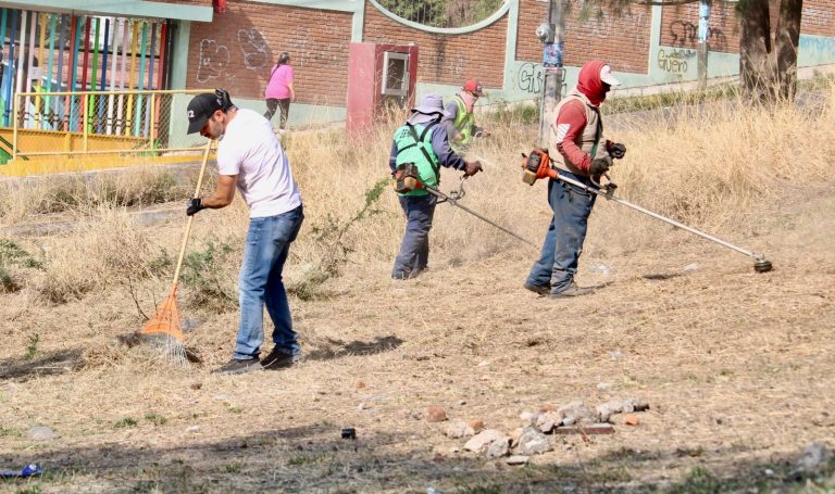 Realizan jornada de limpieza en colonias de Morelia