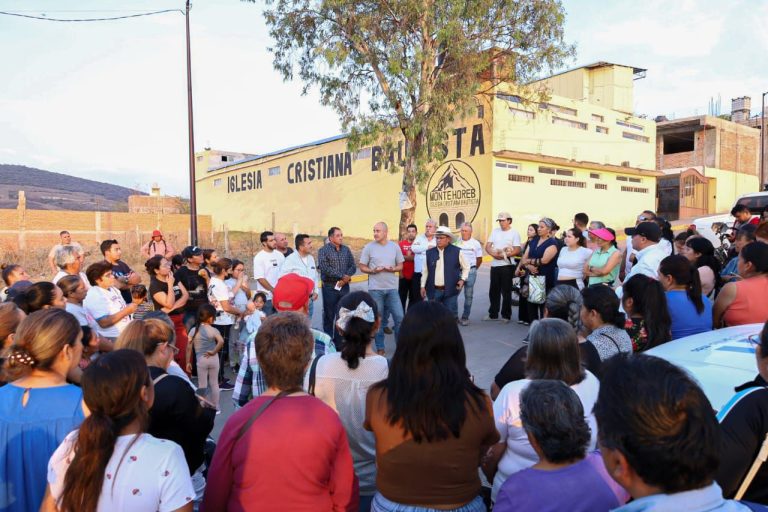 Verifica OOAPAS servicio en las colonias Vicente Lombardo y Consuelo Alfaro