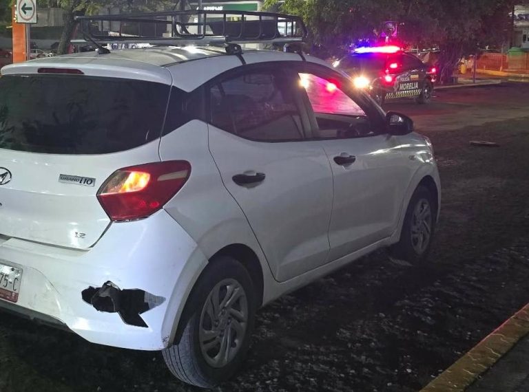 Reporte de persona baleada en estacionamiento de Walmart La Huerta moviliza a la Policía; resultó ser un choque