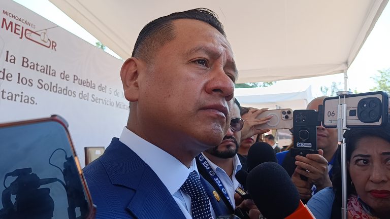Acusa Fiscal a Grecia Quiroz de resistirse a entregar celular de Carlos Manzo