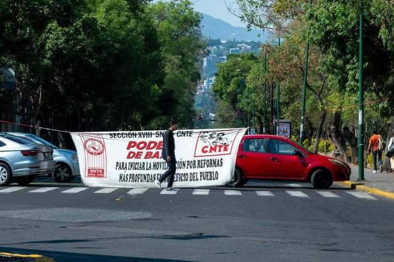 Toman Finanzas y oficinas de Rentas centistas de Poder de Base en demanda de plazas y salario justo