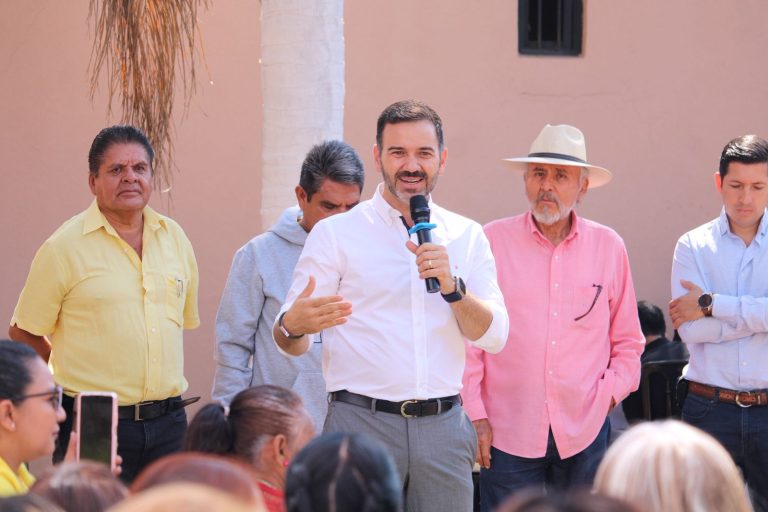 Yankel Benítez y liderazgos sociales festejan a las madres morelianas