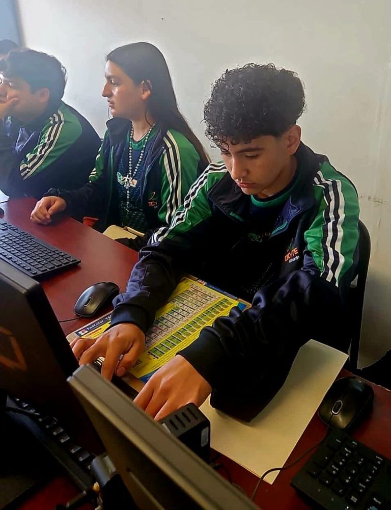 Delegación del Cecytem va al Festival Nacional Académico en Cancún