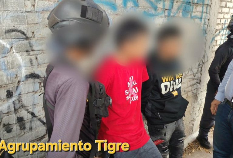 Agrupamiento Tigre atrapa a dos presuntos asaltantes tras persecución en Morelia