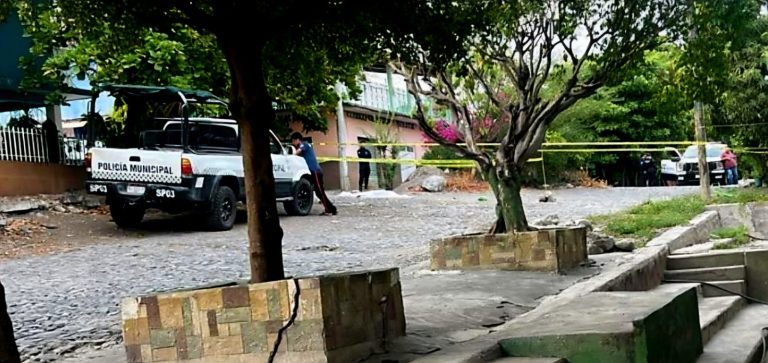 Mujer muere tras ser atropellada en Múgica