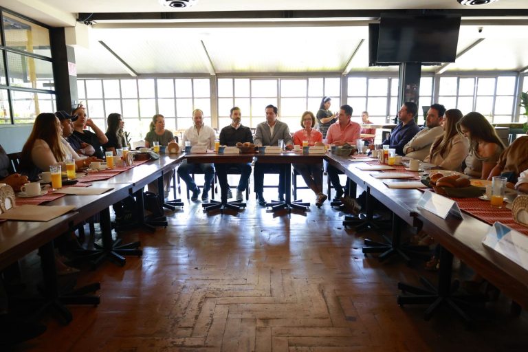 Ayuntamiento y Canirac, impulsan el orden en sector restaurantero de Morelia